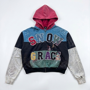 Sudadera con Capucha y Cierre de Cremallera Snow Grace, Diseño con Bloques de Color y Apliques, Corte Regular, Unisex, Ropa de Invierno - Product Image 1