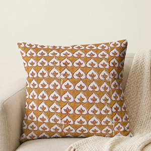 Housse de coussin décorative à motif cachemire vert sauge, imprimée à la main, style moderne et bio pour la décoration intérieure - Product Image 5