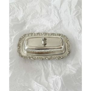 Elegante Plato para Mantequilla de Metal Estilo Artesanal con Acabado en Peltre y Inserto de Cerámica, Plato para Mantequilla de Alta Gama para Mesa - Product Image 2