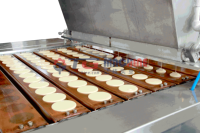Ligne de Production Automatique de Crêpes Dorayaki Machine à Fabriquer des Gâteaux Éponges Fourrés Frais Type Dora