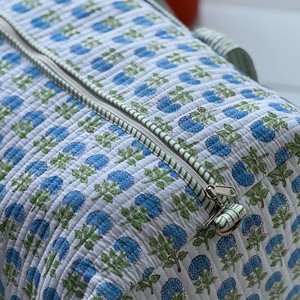 Bolsa de lona acolchada de algodón con estampado floral azul, cierre de cremallera, gran capacidad, bolsa de viaje de fin de semana, bandolera - Product Image 6