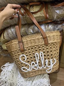 Sac fourre-tout décontracté en paille tressée, style boîte, vintage, rond, avec bandoulière en cuir PU, fermeture éclair et broderie - Product Image 6