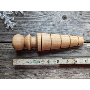 Ensemble d'outils de plantation en bois de noyer tournés à la main - Aides à la plantation de précision en gros - Product Image 6