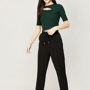 Camiseta corta moderna para mujer, mezcla de algodón suave, ajuste cómodo, ideal para el gimnasio, yoga o atuendos casuales de estilo urbano para uso diario. - Product Image 2