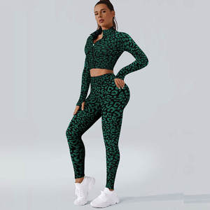 Ensemble de sport à manches longues à imprimé léopard sans couture pour femmes, veste à fermeture éclair et leggings, tenue deux pièces pour le fitness et le yoga - Product Image 2