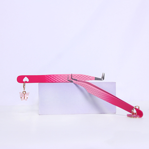 Pince à épiler professionnelle pour extensions de cils, à pointe en fibre, pour volume et pose de faux cils, personnalisable avec votre marque (vente en gros) - Product Image 1