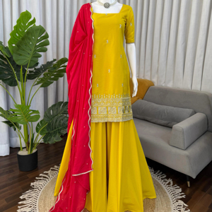Magnifique ensemble Sharara indien pakistanais en soie pure jaune, ensemble Sharara ethnique lourd, ensemble pour femmes pour les fêtes et les mariages - Product Image 1
