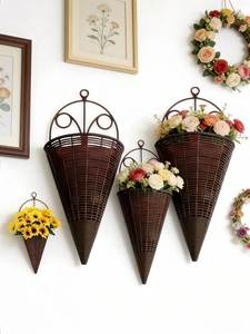 Panier mural en rotin tressé naturel avec poignée pour le rangement des plantes, la décoration de la cuisine, de la maison et de l'entrée - Product Image 6