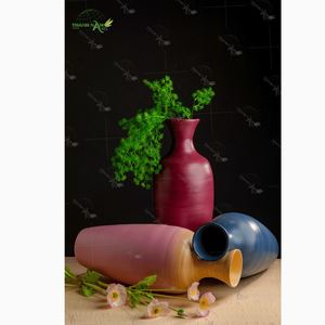 Les vases à fleurs en bambou fabriqués à la main de style minimaliste apportent l'esprit du Vietnam dans votre maison avec la beauté de la nature - Product Image 6