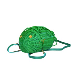 Cesta de Almacenamiento de Mimbre con Forma de Insecto Verde, Hecha a Mano, Linda y Moderna, Bolsa de Hombro - Product Image 2