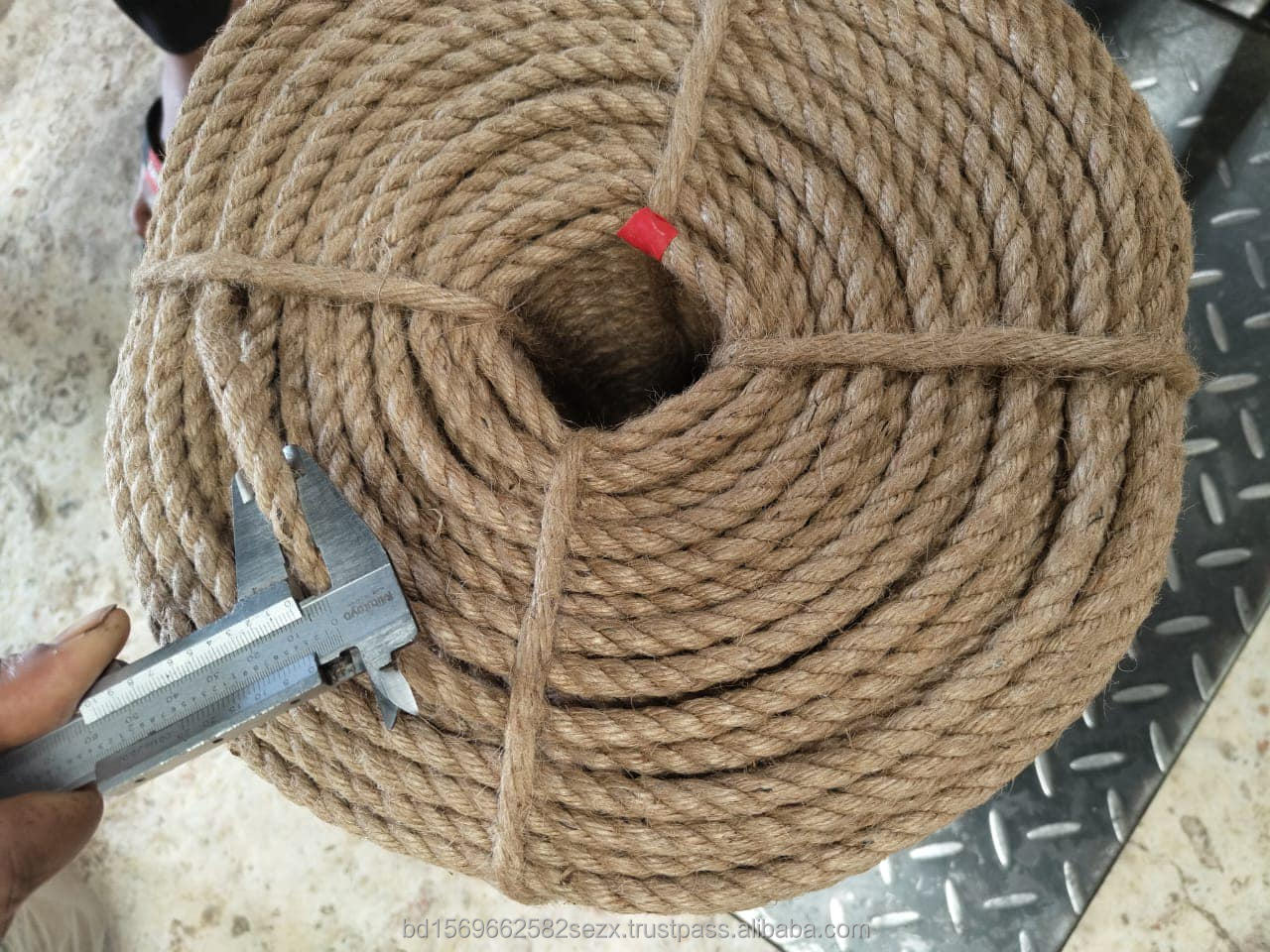 100% natural jute color