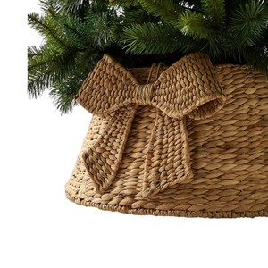 Handmade Water Hyacinth <b>Christmas</b> <b>Tree</b> Collar with Decorative Bow Natural Woven <b>Tree</b> <b>Base</b> Cover - Product Image 2