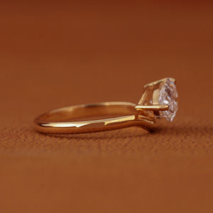 Anillo de Compromiso con Diamante Cultivado en Laboratorio, Corte Pera, Oro Sólido de 14K, Anillo de Boda Solitario para Mujer, Certificado IGI - Product Image 2