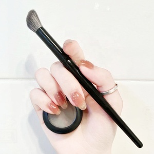LOGO personnalisé fard à paupières pinceaux à taches ombre à paupières coudée contour du nez surligneur mélange <span class=keywords><strong>pinceau</strong></span> de maquillage - Product Image 1
