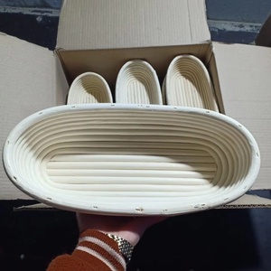 Wholesale Handmade Round Rattan Banneton Proofing Basket with Cotton Linen <b>Liner</b> from Vietnam - Product Image 2