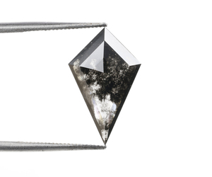 Diamantes Sueltos de Laboratorio con Corte Geométrico en Forma de Cometa, Tipo Sal y Pimienta, de 1.99 Ct, Tamaño Personalizado, Precio al por Mayor, Directo del Fabricante - Product Image 1