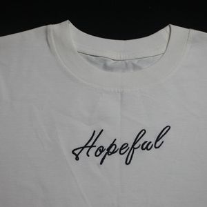 T-shirt en coton lourd personnalisé à col rond et manches courtes, qualité supérieure, toucher doux et durable, fabrication classique au Vietnam - Product Image 2