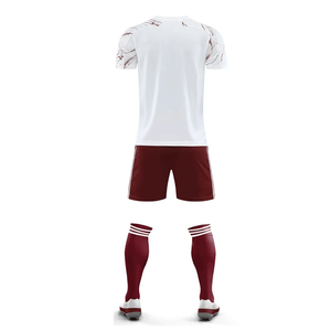 ชุดฟุตบอลแบบปรับแต่งได้พร้อมชื่อทีมและโลโก้ตำแหน่งด้านหน้าโดยใช้เทคโนโลยีการตัดอัตโนมัติ - Product Image 4