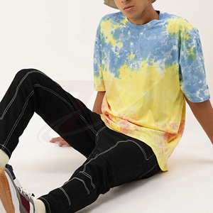Camiseta de Manga Corta Tie Dye para Hombre, Corte Regular, Cuello Redondo, Informal, Tejida, con Patrón Amarillo, Azul y Rosa - Product Image 5