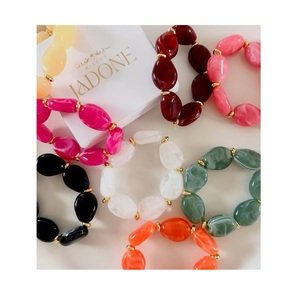 Pulsera de Resina Hecha a Mano de Lujo con Fusión de Colores Modernos, Accesorio Elegante para Mujeres a la Moda - Product Image 2