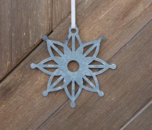 Adorno navideño colgante de metal vintage, artículo decorativo para árbol de Navidad y decoración del hogar. - Product Image 5