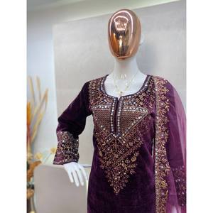 Conjunto de Terciopelo Morado de Diseño Bhanderi -BE con Top, Pantalón y Dupatta para Fiesta, Talla XL - Product Image 1