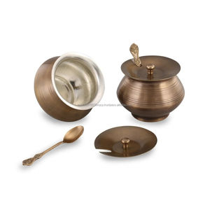 Pot à huile de ghee en laiton antique avec cuillère, pot de rangement en laiton recouvert de tôle avec couvercle - Product Image 3