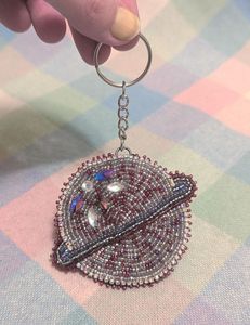 Broderie perlée artisanale qui transforme un tissu ordinaire en un objet de mode de créateur – Projet de broderie élégant avec des perles de qualité supérieure pour la confection de vêtements - Product Image 5