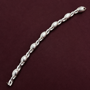 Pulsera de Moissanita con Corte Cojín de Lujo para Mujer, de Oro con Diamantes de Laboratorio Infinity, con Grabado Gratuito, Joyería Elegante para Regalo - Product Image 6