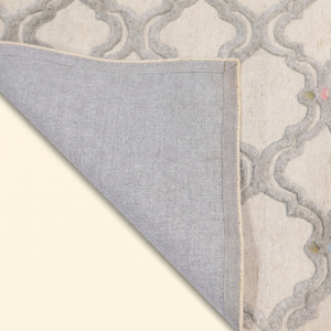 Tapis en laine tufté à la main gris ivoire motif arabesque, tapis de zone marocain à treillis en relief, antidérapant, écologique et épais pour salon - Product Image 6