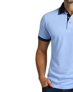 Polo de algodón azul cielo personalizado para hombre con cuello y ribetes de manga en contraste azul marino, corte clásico, informal, para verano, suministro OEM al por mayor - Product Image 3