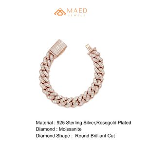 สร้อยข้อมือโรสโกลด์แบบ Cuban Link ประดับเพชรโมอิสซาไนต์ ดีไซน์หรูหรา ดูเหมือนเพชรแท้  โซ่เส้นเล็ก  เครื่องประดับแฟชั่น ของขวัญสุดฮิต - Product Image 6