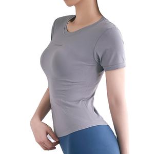 Chemise de compression pour femmes Spandex Gym T-shirt pour femmes Fabriqué au Pakistan Prix de gros de haute qualité - Product Image 1