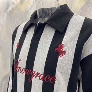 Camiseta de Rugby a Rayas Snowgrace, Manga Corta, Logotipo Bordado, Cuello en V, Corte Holgado, Transpirable, Ropa Unisex para Primavera/Verano - Product Image 4