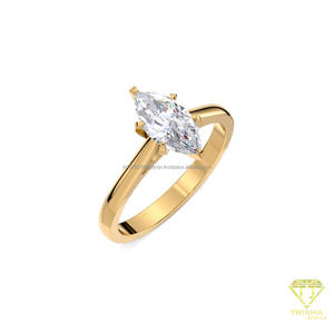 Anillo de Compromiso Solitario con Diamante Moissanite Corte Marquesa en Oro Amarillo, Anillo de Promesa de Boda con Cuatro Puntas - Product Image 2