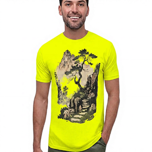 Camiseta de Manga Corta Beige para Hombre con Estampado de Pinos Pintado a Mano, Cuello Redondo, Corte Regular, Ropa Casual - Product Image 2