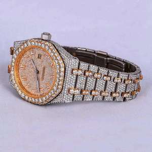 Montre-bracelet de luxe avec diamants Moissanite étincelants taille brillant, design carré tendance, bracelet en cuir et acier inoxydable, verre personnalisé - Product Image 4