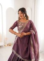 Lehenga Grand Flair Spécial Célébration en Soie Lourde Brodée, Doublure Micro Douce avec Broderie de Fil et de Paillettes, Conçu pour les Femmes
