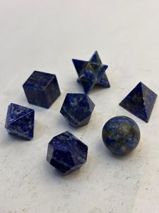 Ensemble de formes géométriques en Lapis Lazuli naturel 2025 mm, formes de cristaux géométriques polies, géométrie sacrée, spirituel/décoratif pour la maison - Product Image 5