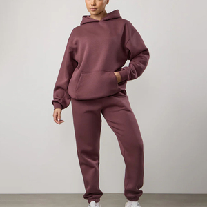 Conjunto de chándal de forro polar transpirable de 2 piezas para mujer, de longitud completa, personalizado, color uva, casual, liso, 365, de ajuste regular, con sudadera con capucha y pantalones de chándal - Product Image 1