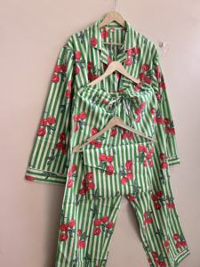 Ensemble de pyjama en coton doux indien pour femmes, vêtements de détente bohèmes, vêtements de nuit luxueux - Product Image 5