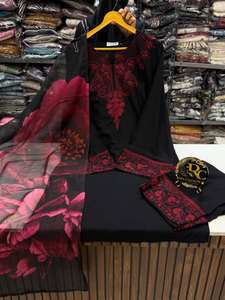 <b>Women</b> Ethnic Motifs Embroidered Regular Thread Work <b>Kurta</b> with Pant& With Dupatta - Product Image 4