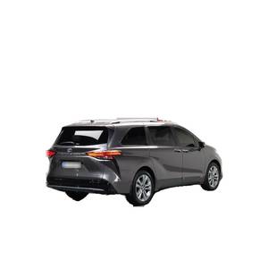 Toyota Sienna 2.5 Hybride 2WD Euro V 2023, Sièges en Cuir, Volant à Gauche, Caméra Arrière - 67 389 km - Product Image 1