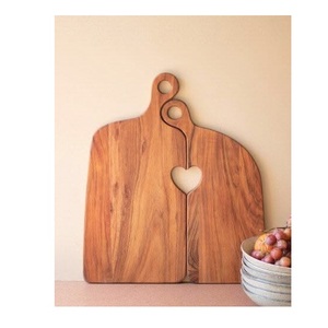 Tabla de Madera Sólida para Servir Quesos Artesanales, Frutas Frescas, Nueces y Deliciosos Aperitivos en Casa y Reuniones - Product Image 3