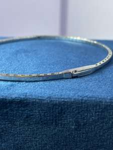 Pulsera de tenis flexible de lujo en oro blanco de 9K con diamantes cultivados en laboratorio de corte brillante, pulsera de tenis premium con diamantes redondos. - Product Image 2