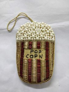 Breloque de luxe fantaisie à pompon, élégant ornement suspendu pour sacs à main au meilleur prix - Product Image 2