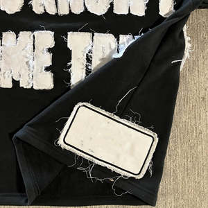 T-shirt à manches courtes en coton 100% avec patch brodé pour homme, style streetwear - Product Image 1