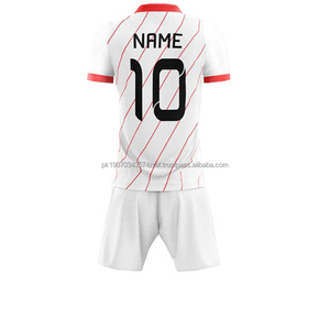 Maillot et short de football d'été personnalisés, respirants, légers, antibactériens, à séchage rapide, uniforme complet pour l'entraînement des équipes sportives - Product Image 5