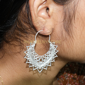 Boucles d'oreilles pendantes ethniques en argent sterling 925, motif cœur filigrané vintage, croissant de lune tribal bohème, pour femme - Product Image 2