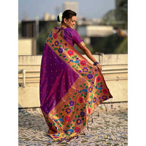 ผ้าไหมปาธานีสีม่วงทอมือลายหรูหรา พร้อมขอบผ้าขนาดใหญ่ ยืดหยุ่นและกลับด้านได้ ผ้าส่าหรีงานแต่งงานแบบดั้งเดิมของอินเดีย - Product Image 3
